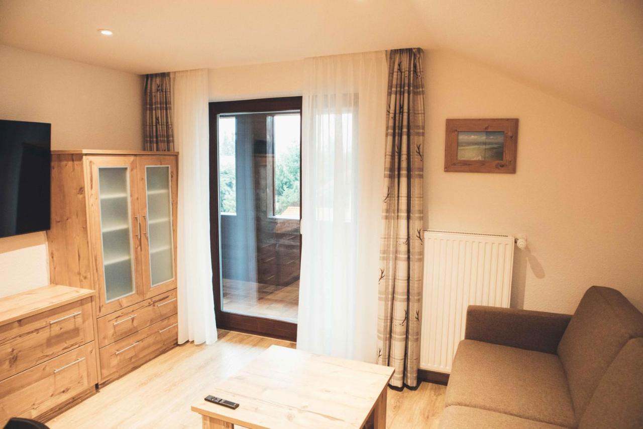 Haus Schwangau Apartamento Exterior foto